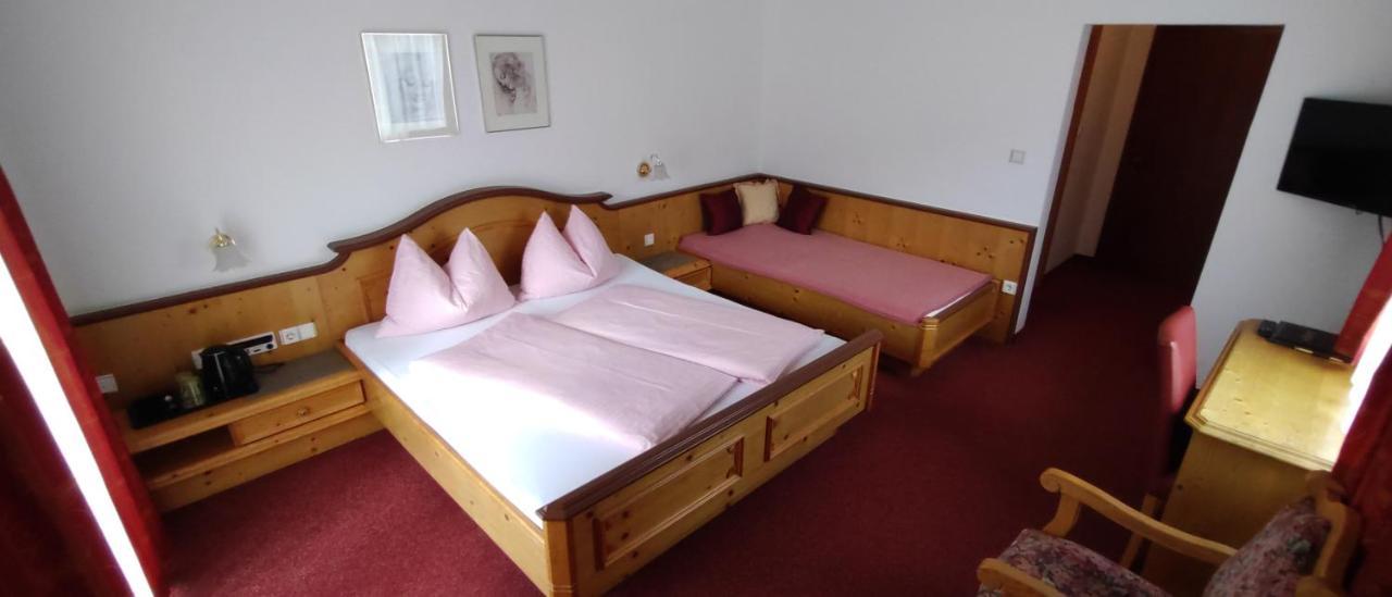 Hotel Garni Tannenhof フラッハウ エクステリア 写真