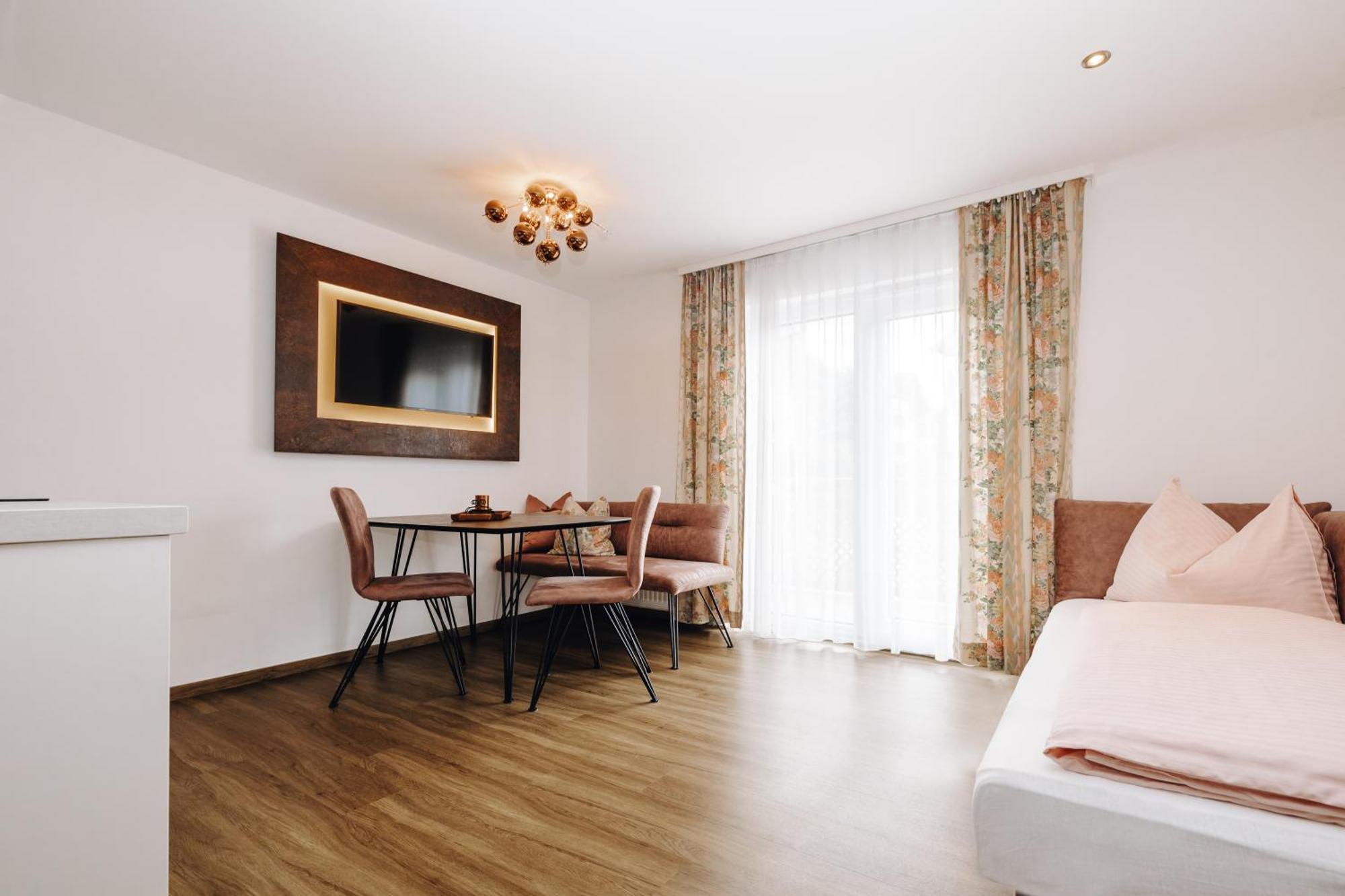 Hotel Garni Tannenhof フラッハウ エクステリア 写真