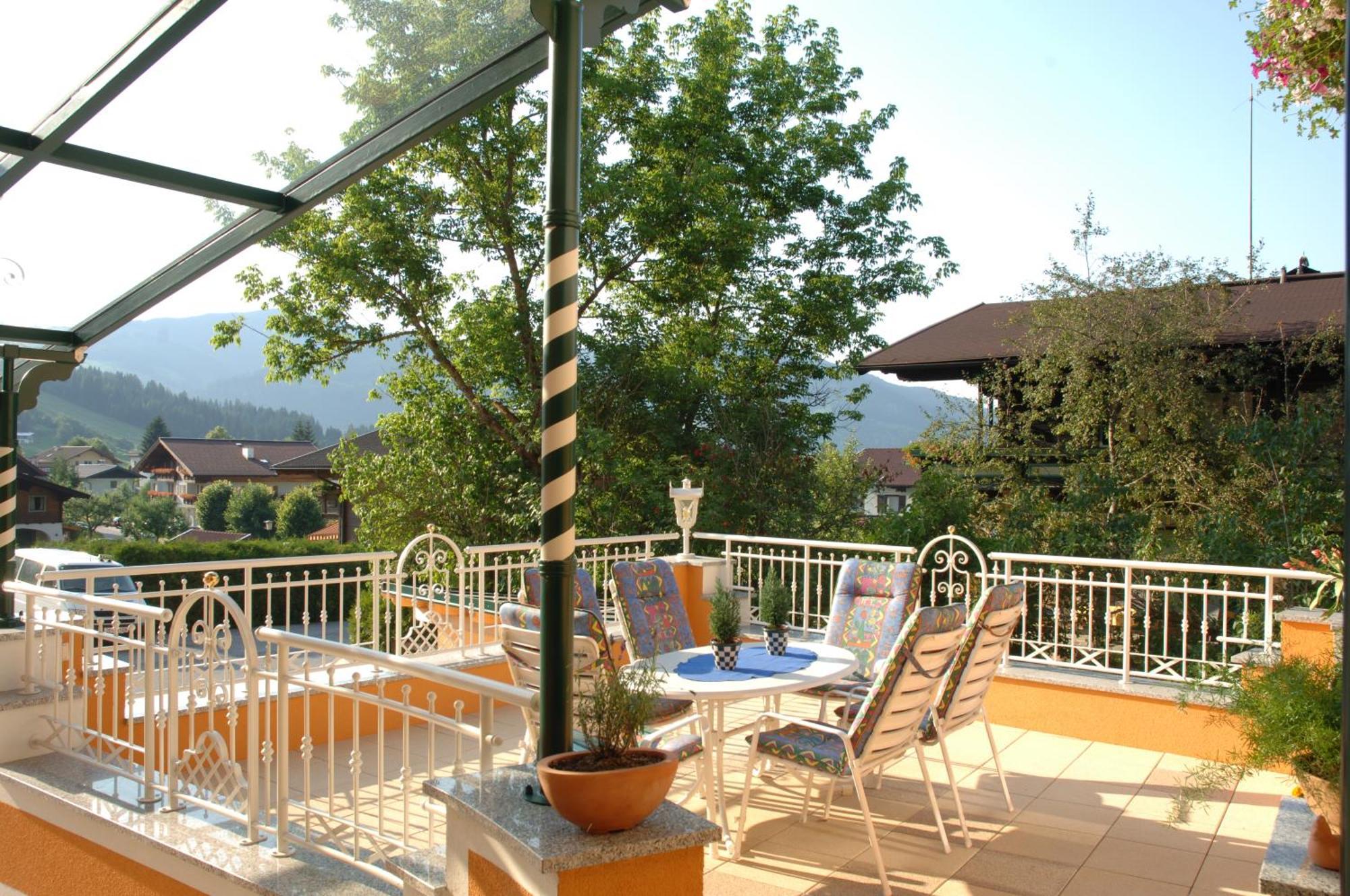Hotel Garni Tannenhof フラッハウ エクステリア 写真